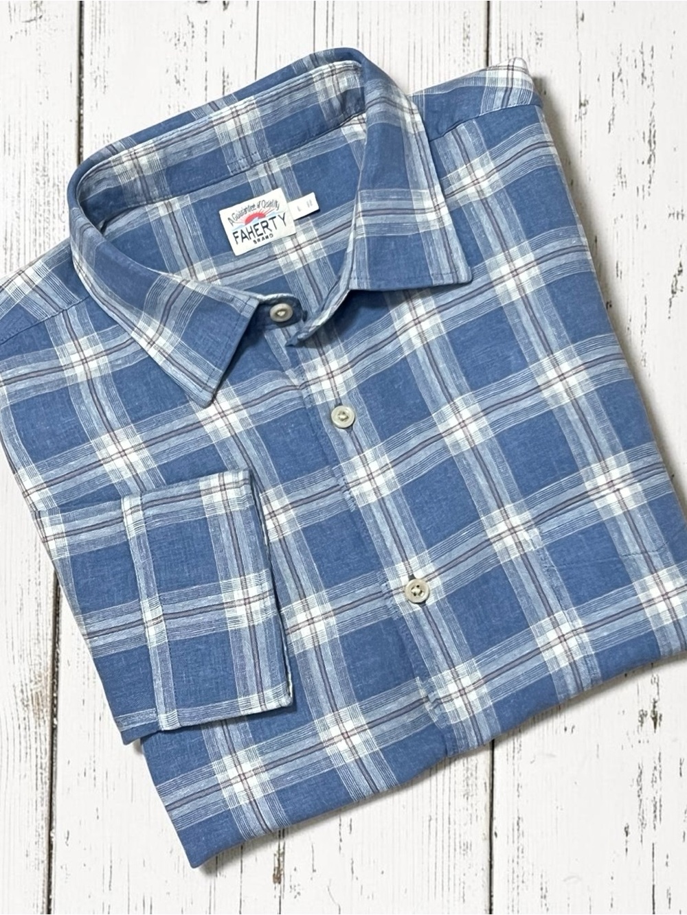 Faherty Linen Blend Shirt Large Blue Plaid Button-up Lightweight Coastal Travel - Picture 2 of 15